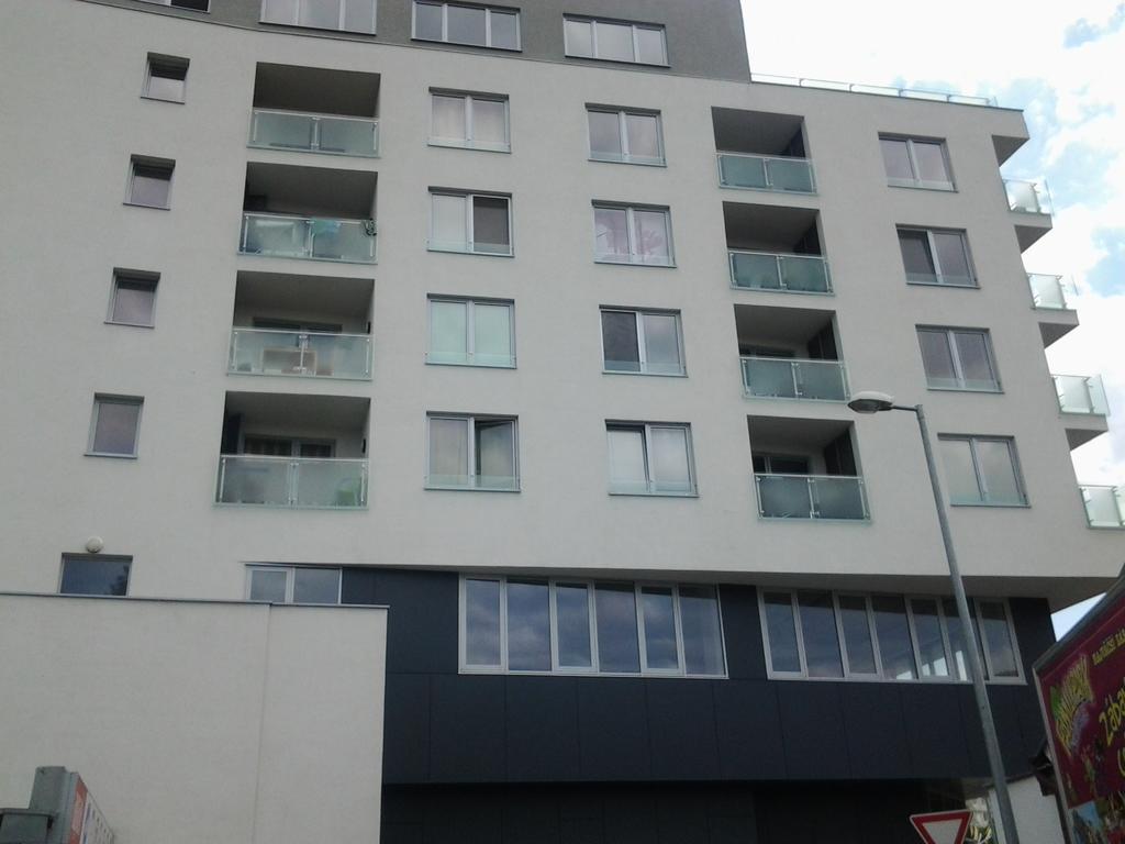 Apartman Halex Centrum City Aupark Piest'any Exterior foto